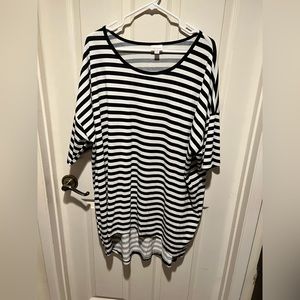Black and white striped Irma Lularoe